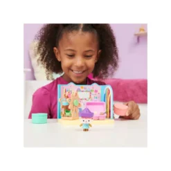gabby's dollhouse - lo studio d'arte con baby box