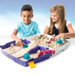 kinetic sand - valigetta richiudibile con formine e 907g di sabbia