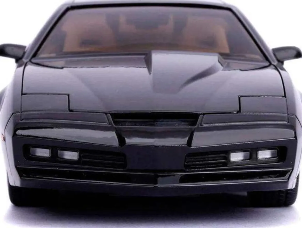 k.i.t.t. supercar - pontiac trans del 1982 - 1:24 die cast con luci