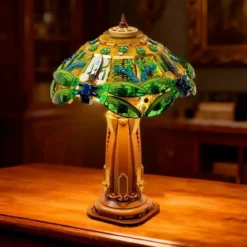 lampada da tavolo in vetro tiffany