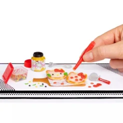 mga's miniverse - make it mini hello kitty serie 2
