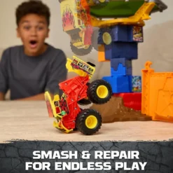 monster jam - smash & bash - crash course playset