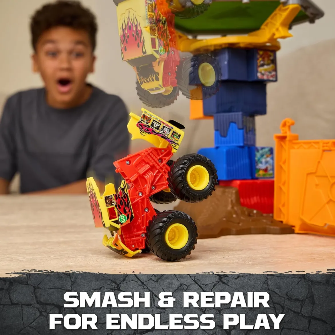 monster jam - smash & bash - crash course playset