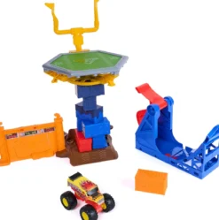 monster jam - smash & bash - crash course playset